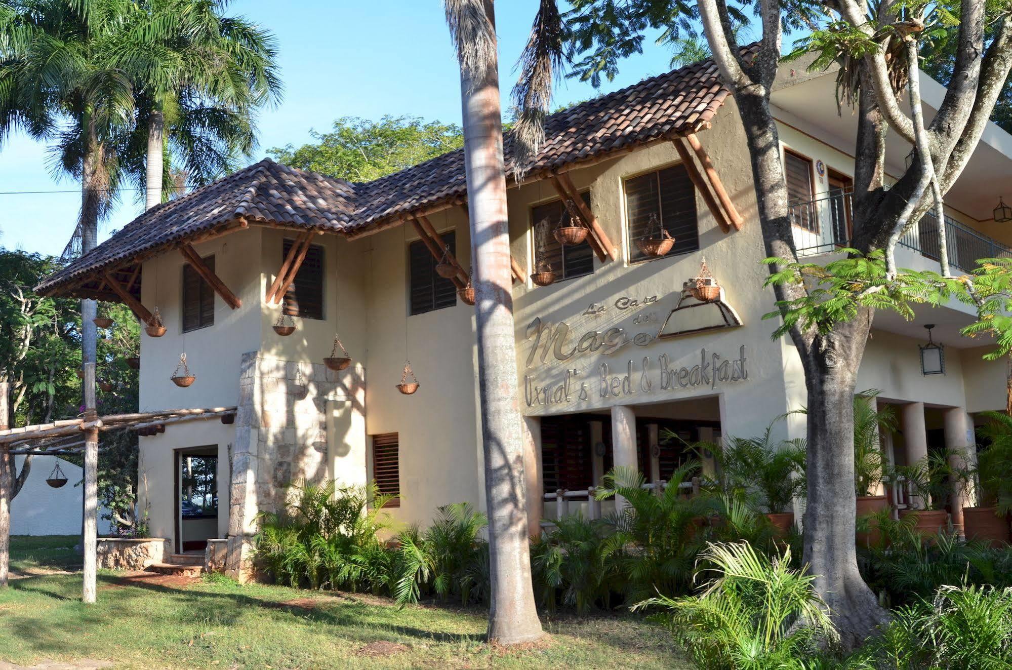La Casa Del Mago Bed & Breakfast Uxmal Exterior photo