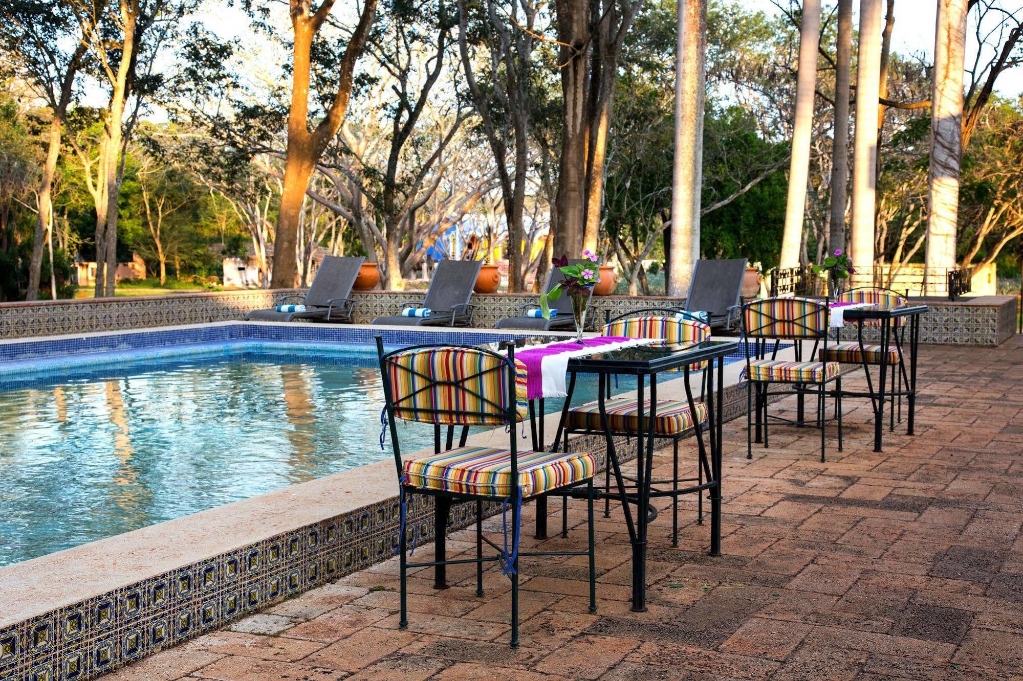 La Casa Del Mago Bed & Breakfast Uxmal Exterior photo